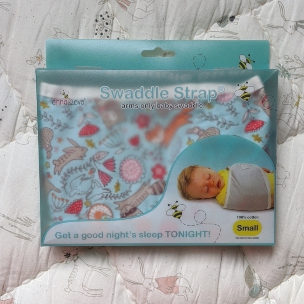 Anna & Eve swaddle strap NWOT